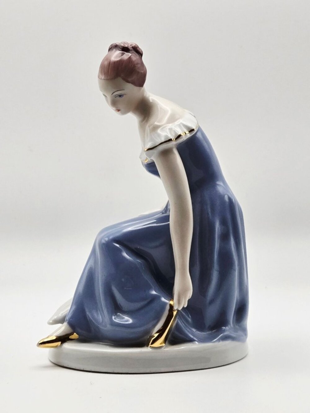 Vintage Royal Dux Cinderella Figurine with gold slippers Excellent Cindition.